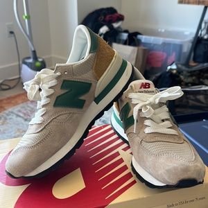 New balance sneakers